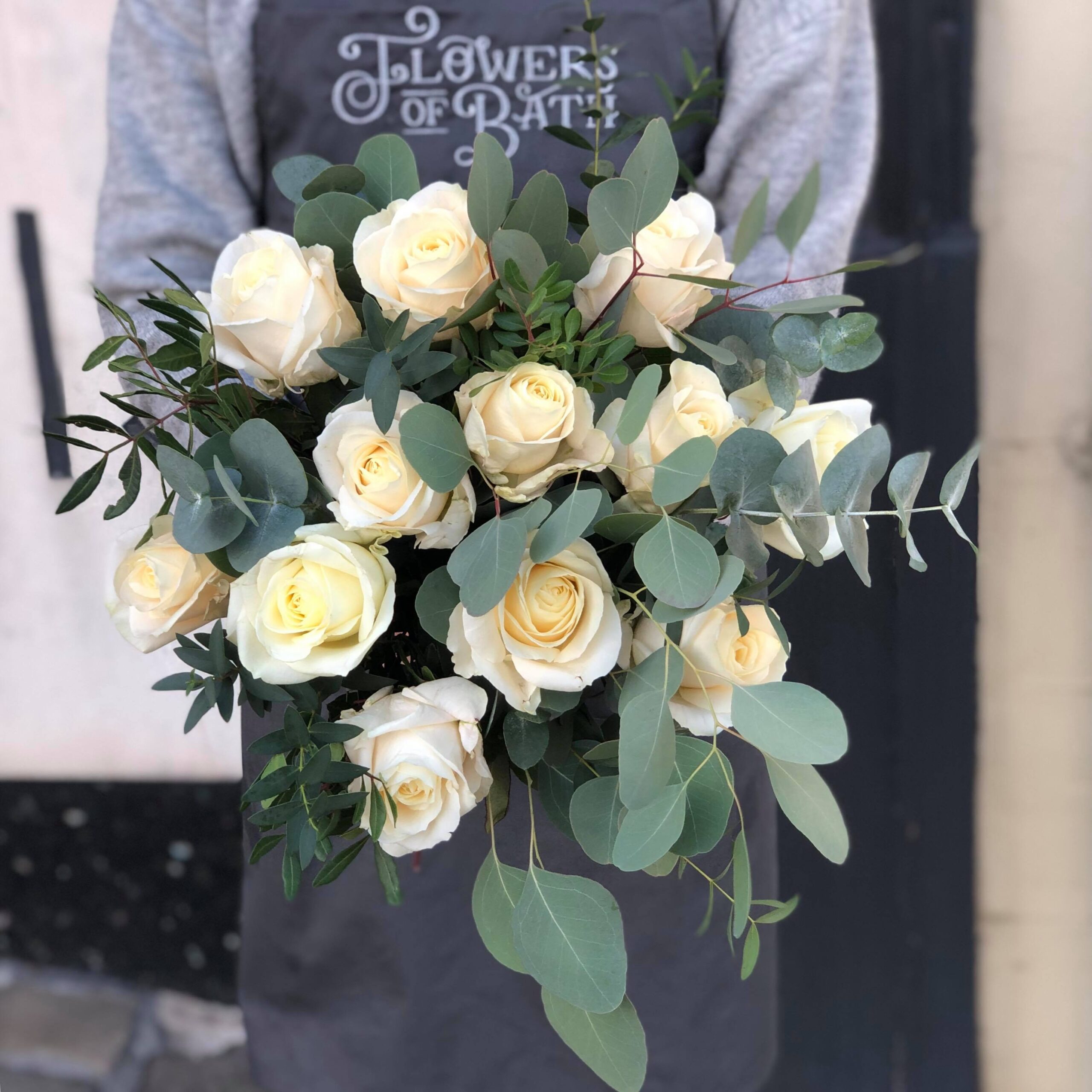 Classic 12 OR 24 OR 50 Ivory Roses